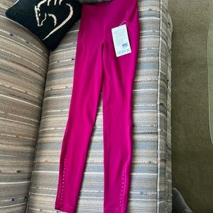 Lululemon Brand New Swift Speed HR tight 28” Leggings